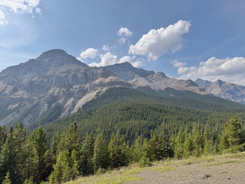 PlanetSKI's Autumn Alberta road trip. Image © PlanetSKI